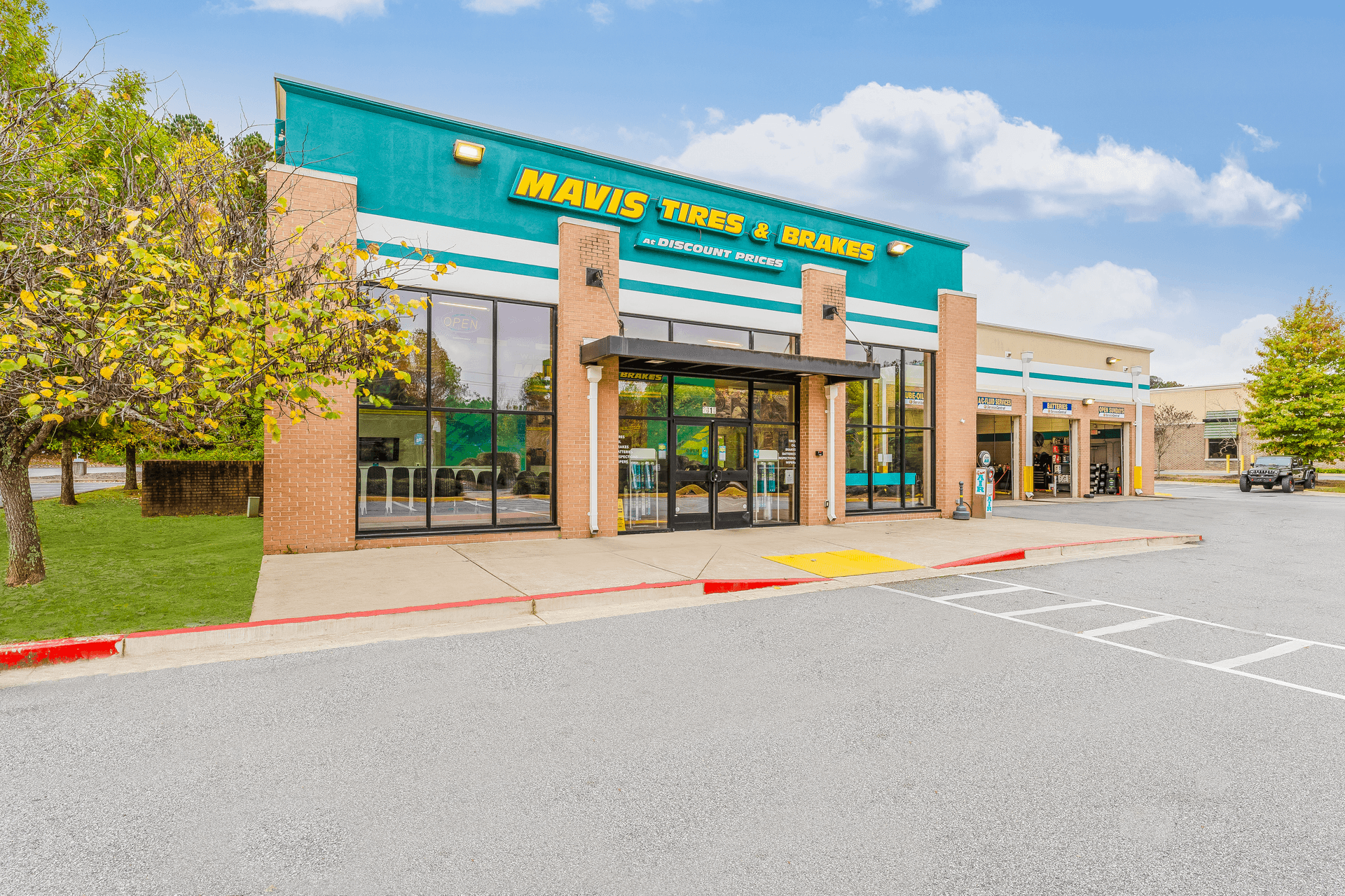 Store_1041 Tire Shop & Auto Repair in Woodstock (Eagle dr), Georgia